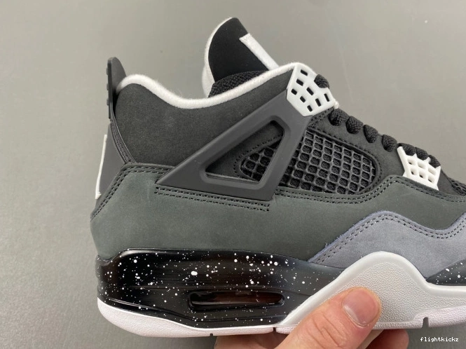 4 Air FQ8138-002 Jordan Fear 1102